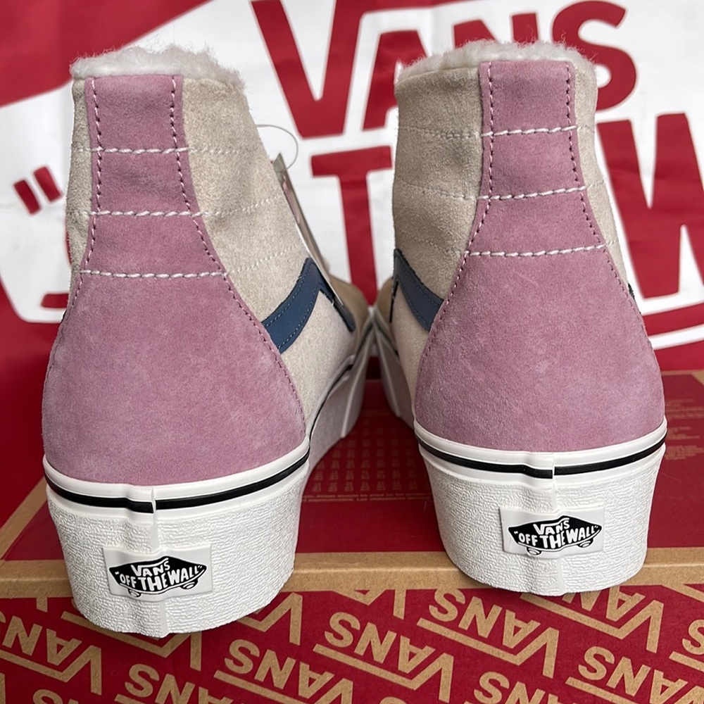 Vans Men’s Sk8-Hi Tapered
Pig Suede/Sherpa Multi Co
VN0A7Q5PMUL Platforms - Picture 14 of 16